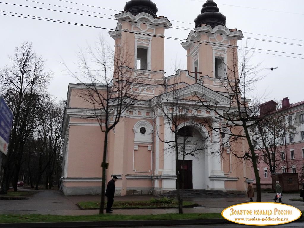 Католический храм Петра и Павла. Великий Новгород