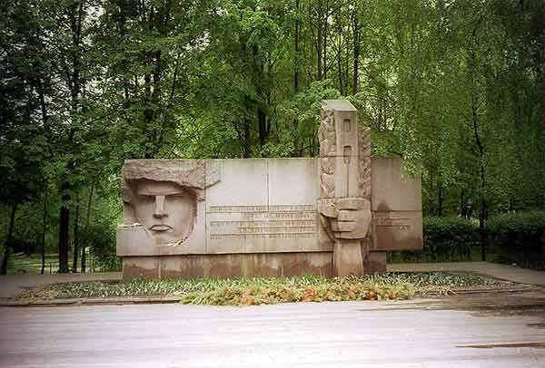 Памятник Ф. А. Полетаеву. Рязань