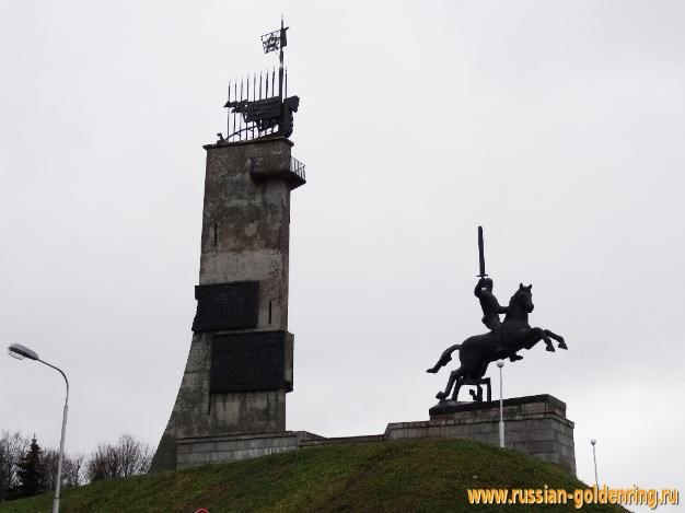 Достопримечательности Великого Новгорода. Монумент Победы