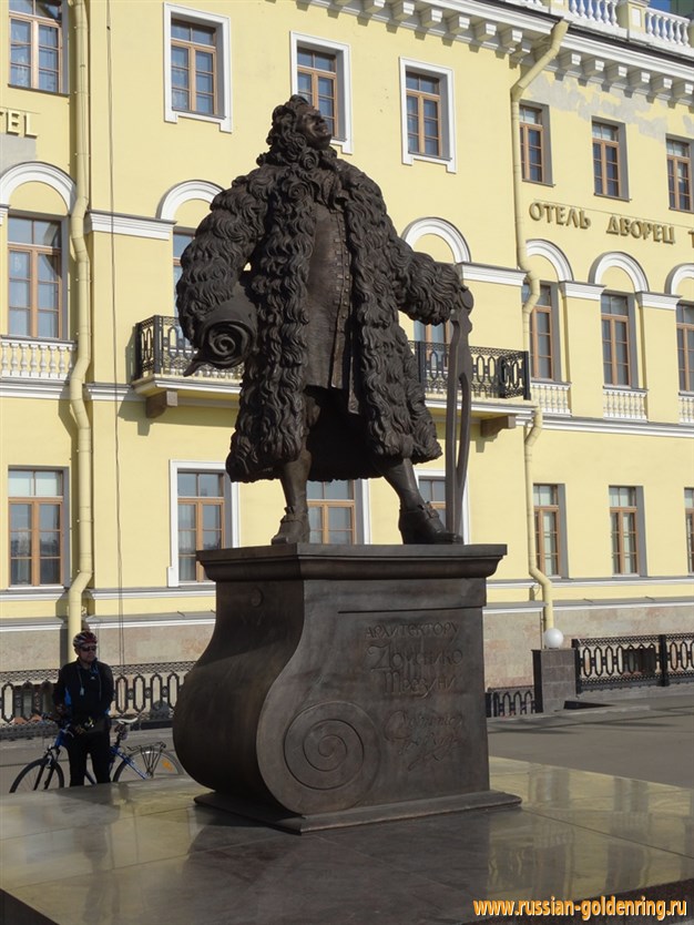 Достопримечательности Санкт-Петербурга. Памятник Доменико Трезини