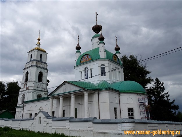 . Троицкий храм в Хотеичах