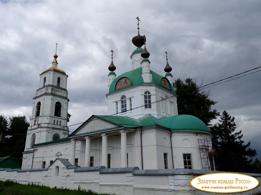Троицкий храм в Хотеичах. 