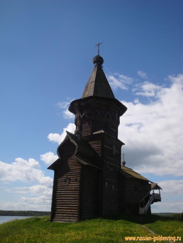 . Деревянная Успенская церковь