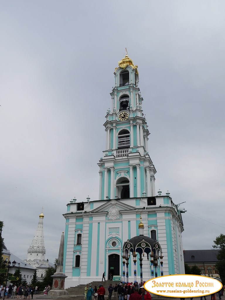Колокольня Троице Сергиева монастыря