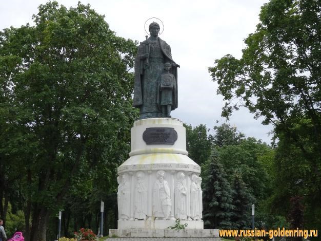 Достопримечательности Пскова. Памятник княгине Ольге