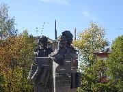 Ржев. Памятник Три головы