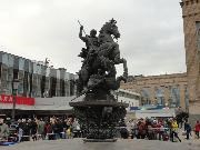 Москва. Памятник Георгию Победоносцу