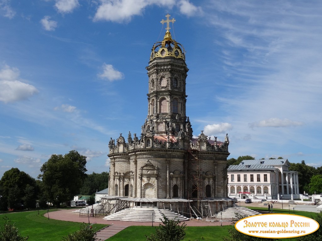 Знаменская церковь в Дубровицах. 