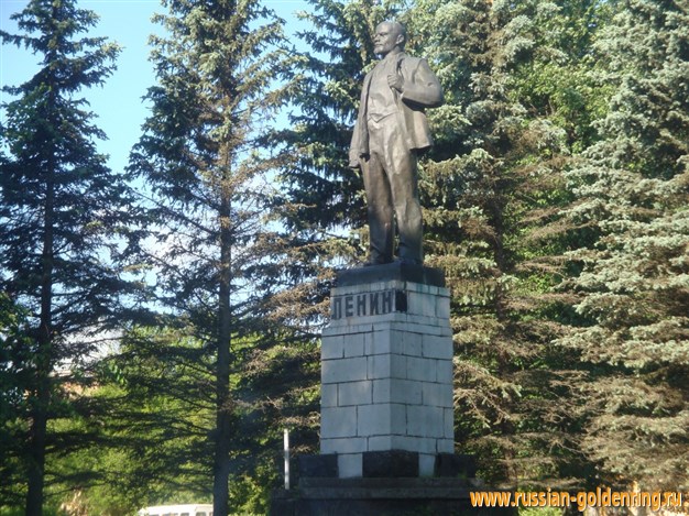 Достопримечательности Торжка. Памятник Ленину