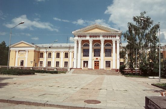 Брянский областной театр юного зрителя. Брянск