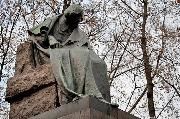 Москва. Памятник Гоголю на Никитском бульваре