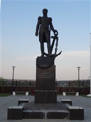 Боровск. Памятник адмиралу Д.Н. Сенявину