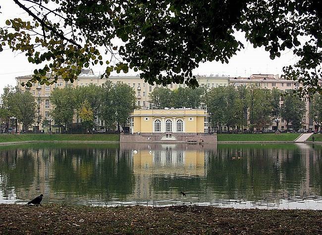 Патриаршие пруды. Москва