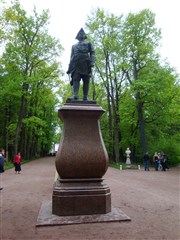 Санкт-Петербург. Памятник Петру I (Нижний парк Петергофа)
