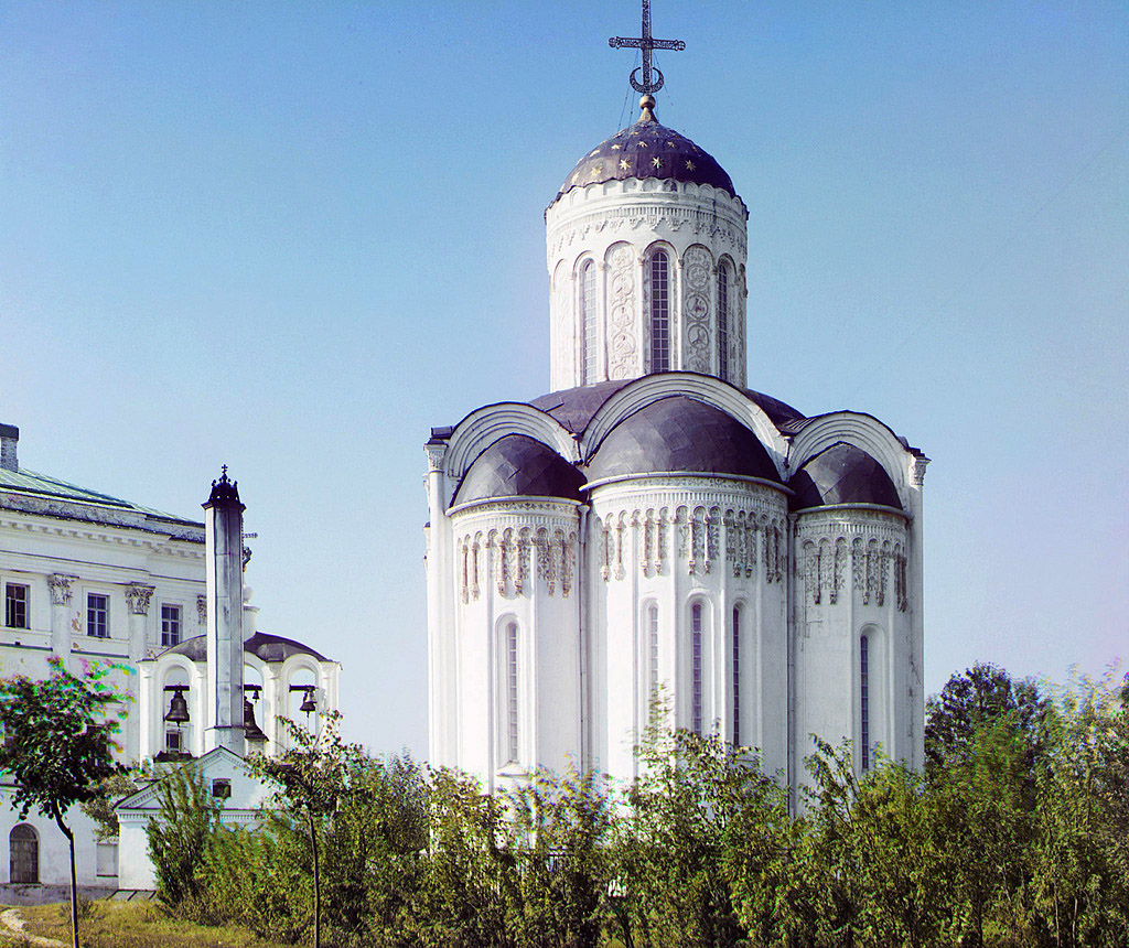 Владимир. Алтарная сторона Дмитриевского соборa. 1911 год.