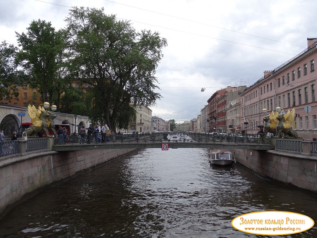 Банковский мост. Санкт-Петербург