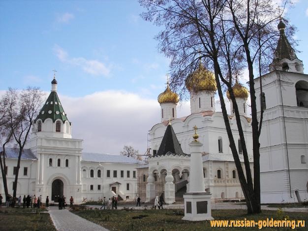 Достопримечательности Костромы. Ипатьевский монастырь
