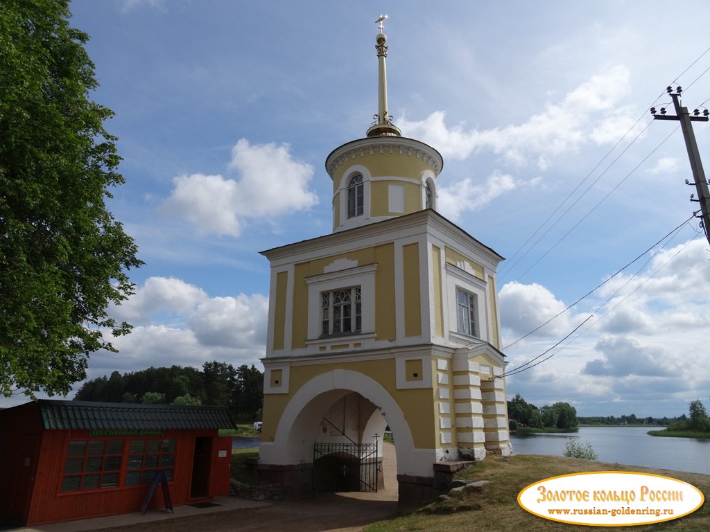 Нило-Столобенская пустынь (Нилова пустынь). Светлицкая башня