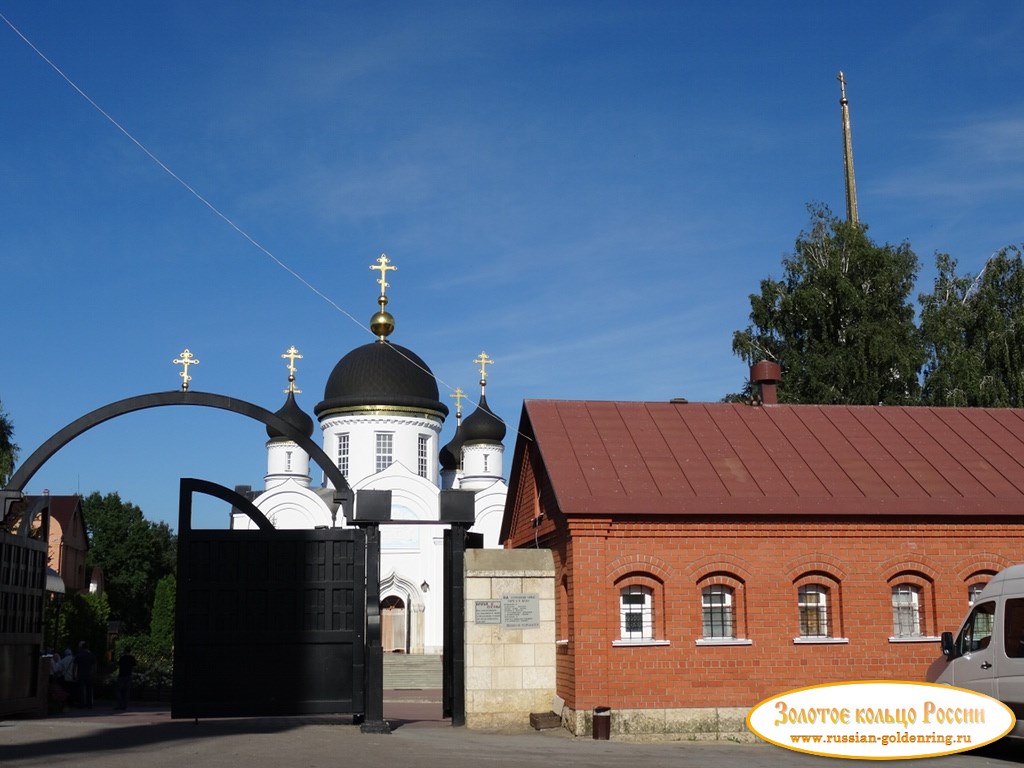 Свято-Тихоновский Преображенский монастырь. Ворота