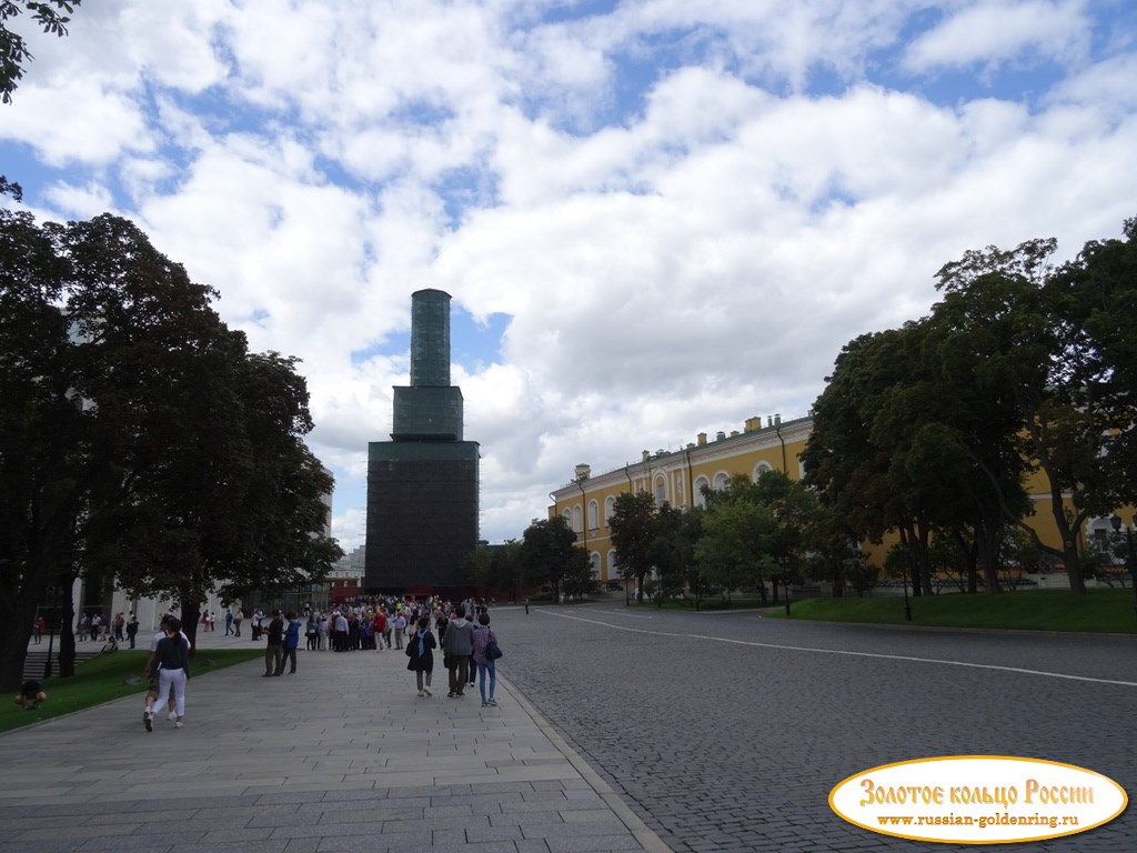 Московский кремль. Троицкая улица