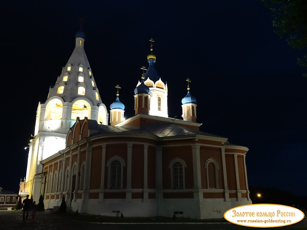 Соборная площадь. Тихвинская церковь