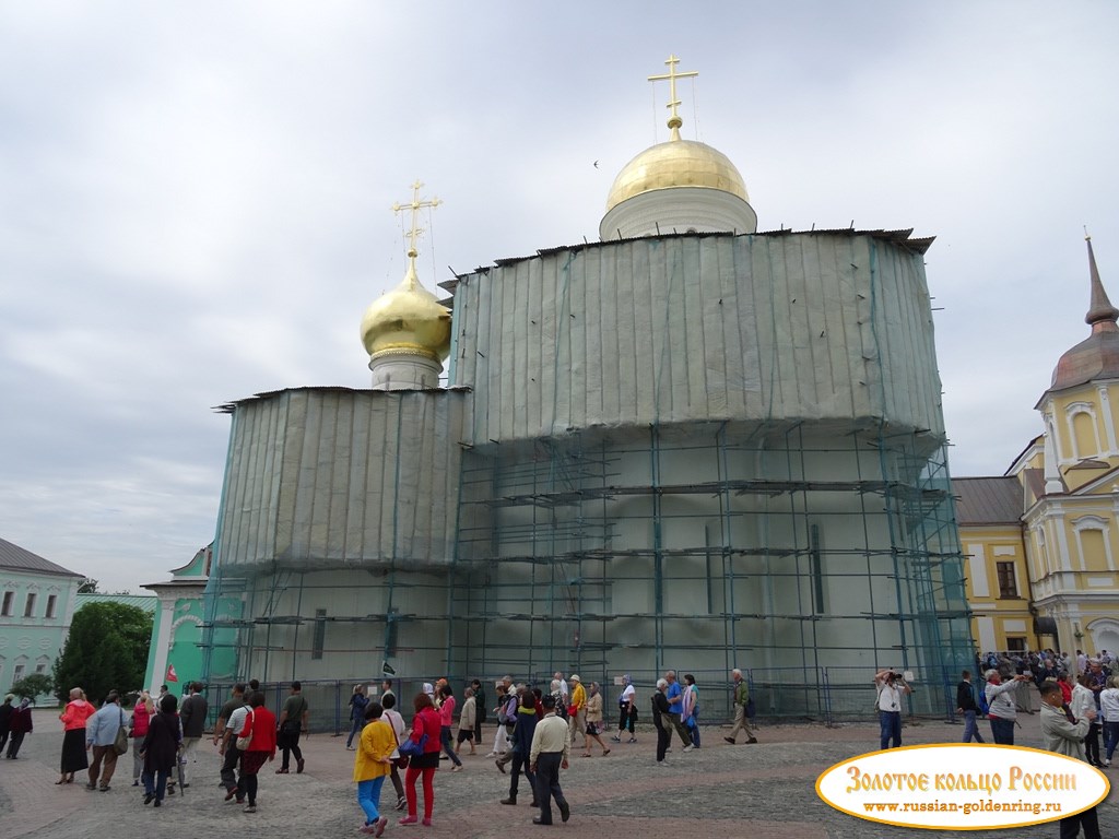 Свято-Троицкая Сергиева лавра. Реставрация Троицкого собора в 2015 году