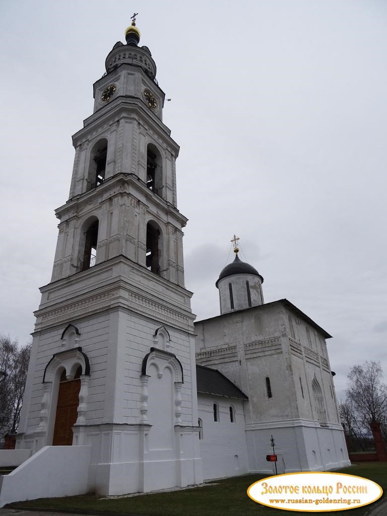 Волоколамский кремль. Воскресенский собор с колокольней