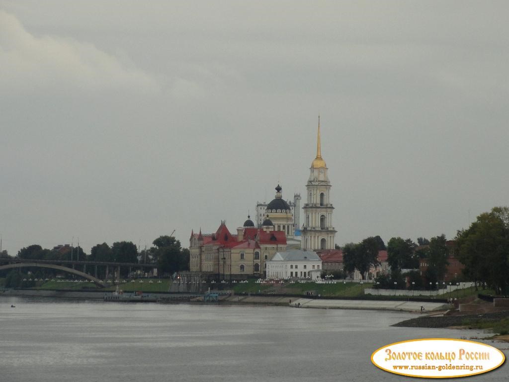 Волжский парк. Вид на исторический центр города