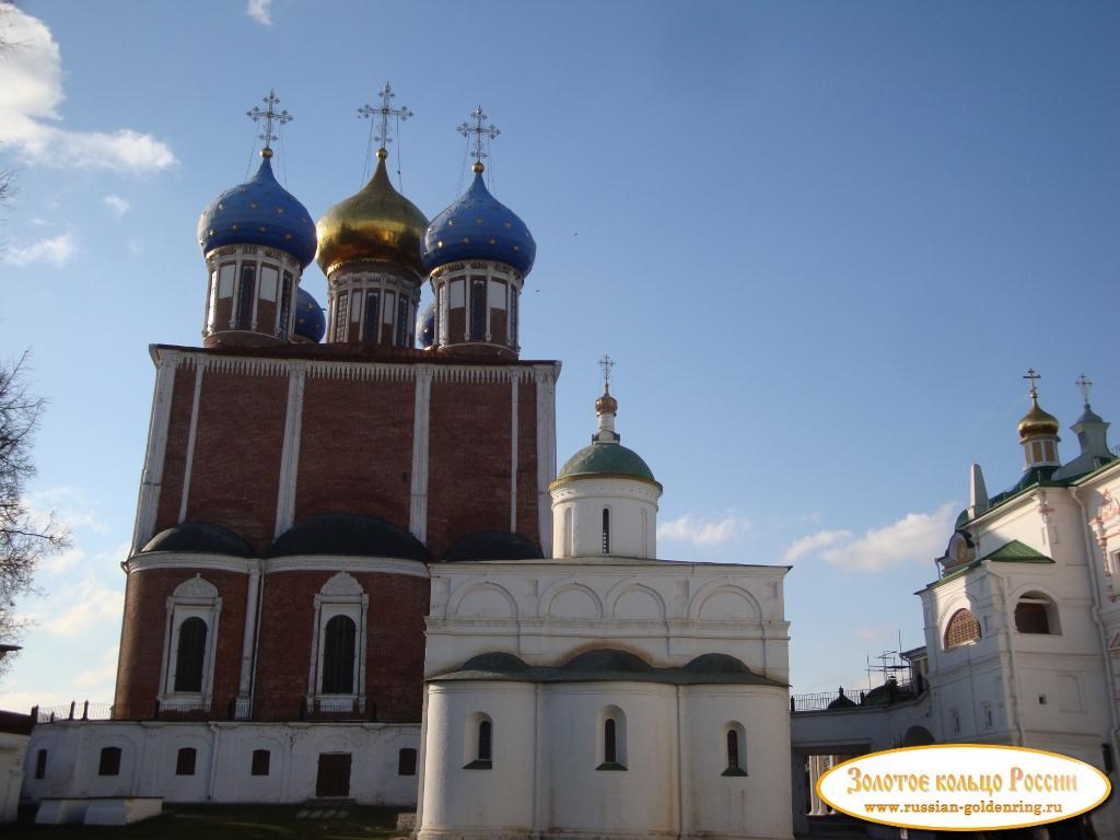 Рязанский Кремль. Архангельский и Успенский соборы