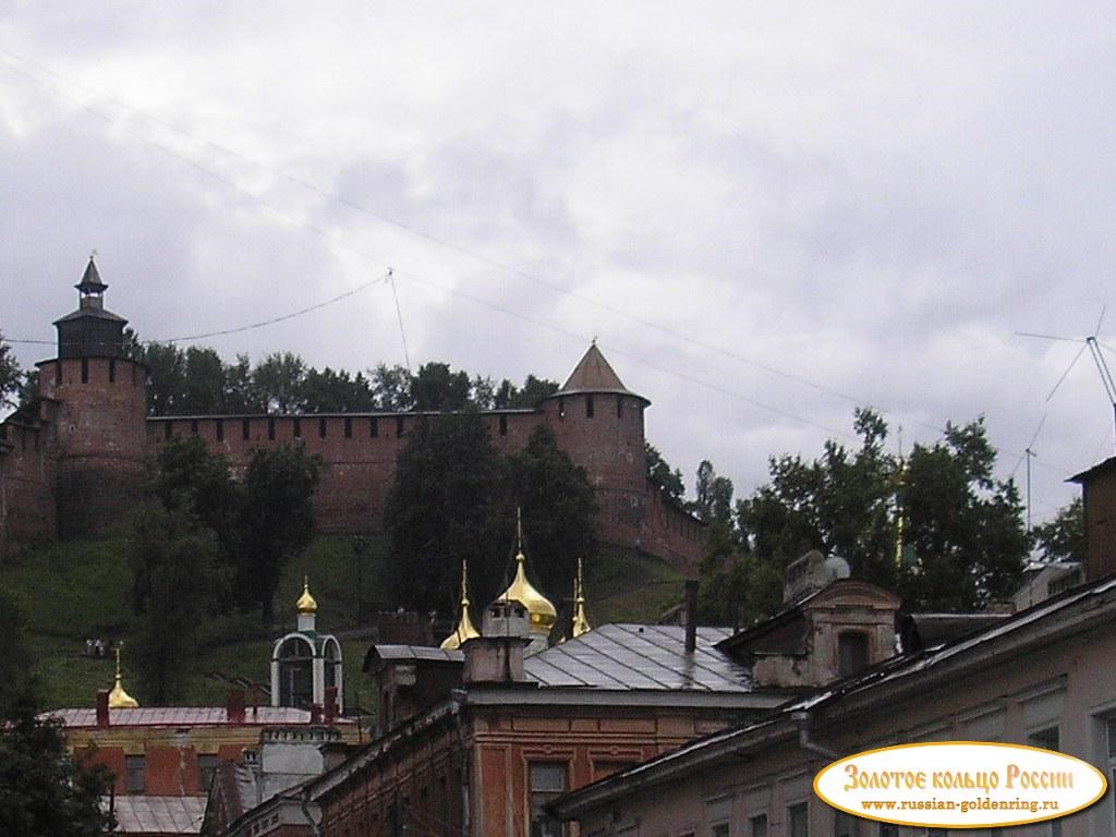 Нижегородский кремль. Вид на крепость со стороны Кожевенной улицы