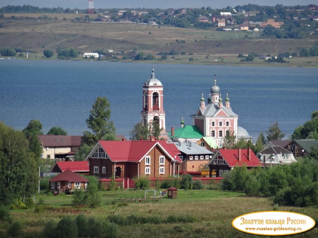 Горицкий монастырь (музей-заповедник). Вид на церковь Сорока Мучеников Севастийских