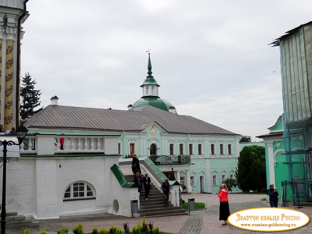 Свято-Троицкая Сергиева лавра. Митрополичьи покои