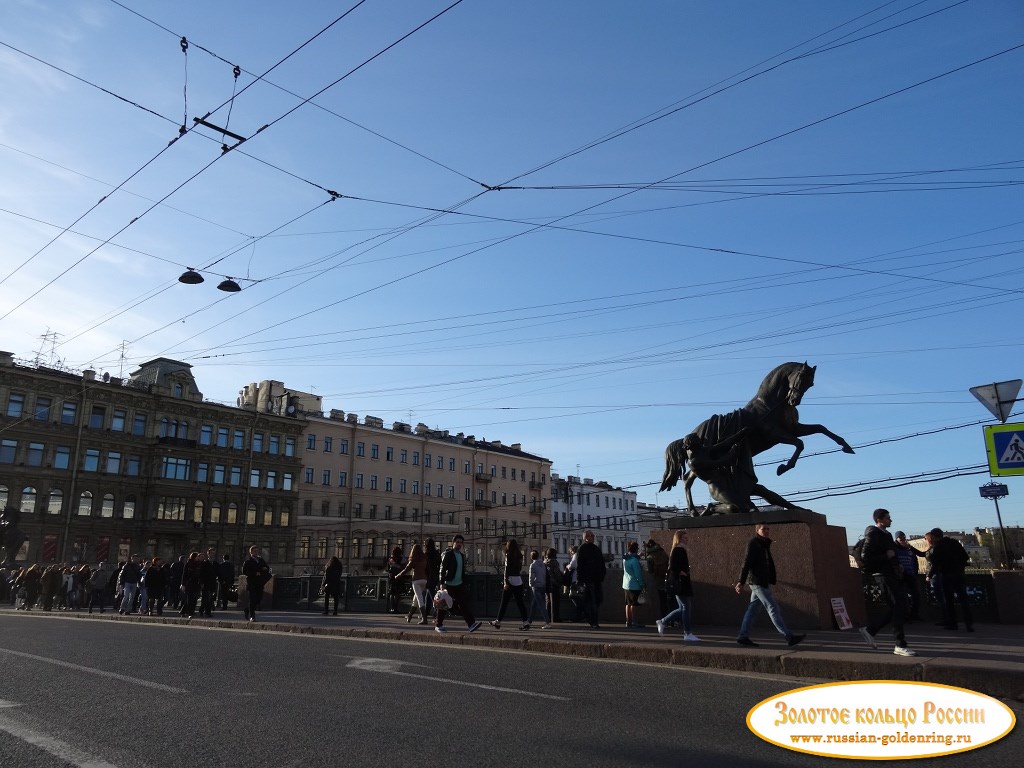 Аничков мост