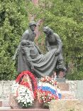 Достопримечательности Клина. Сквер Памяти героев. Памятник солдатам