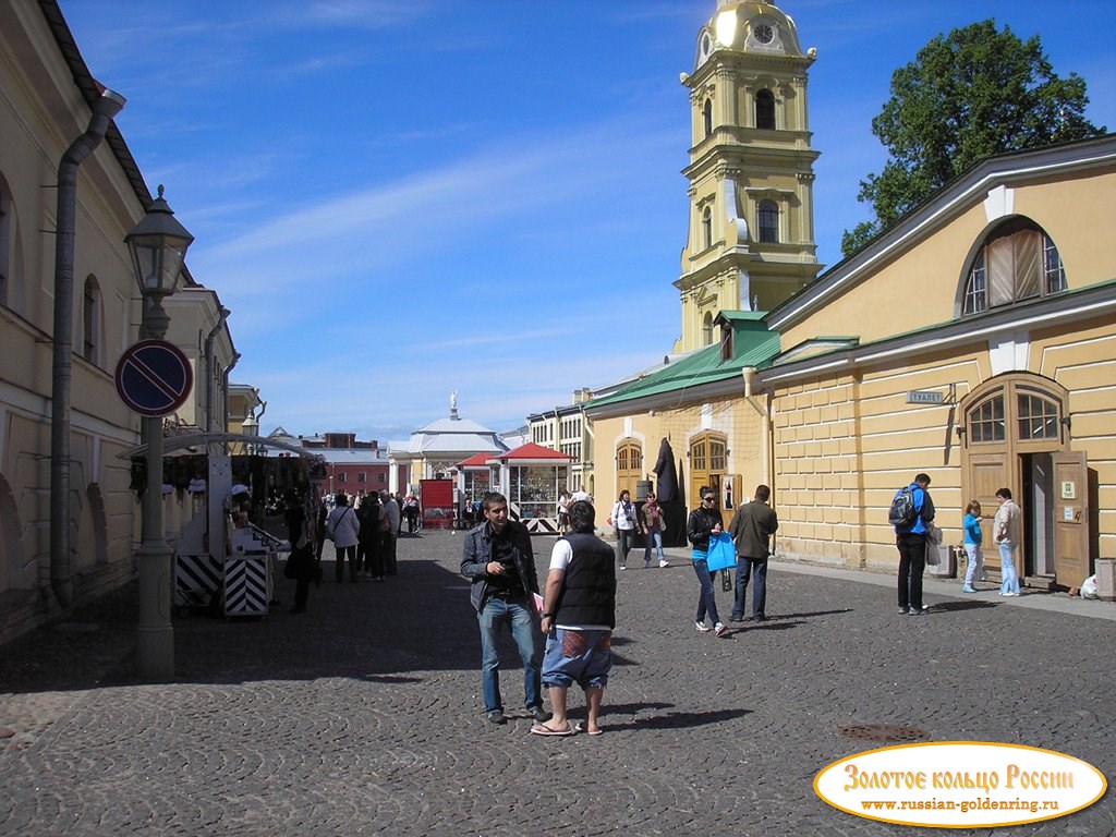 Петропавловская крепость. Возле каретника