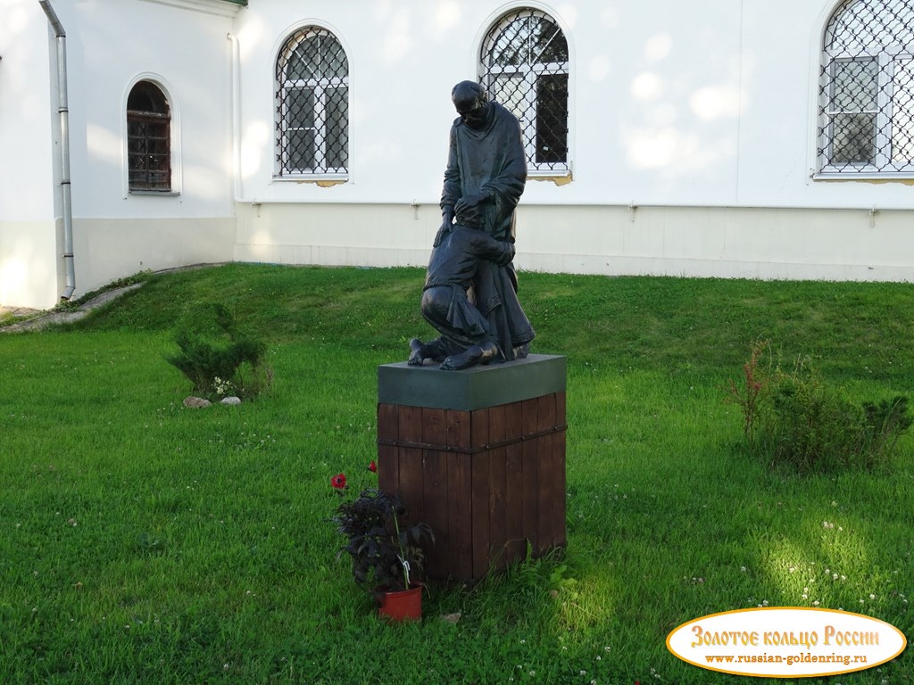 Воскресенская церковь в Подольске. Скульптура