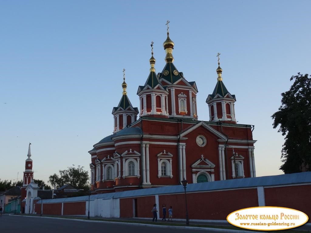 Брусенский монастырь. Крестовоздвиженский собор