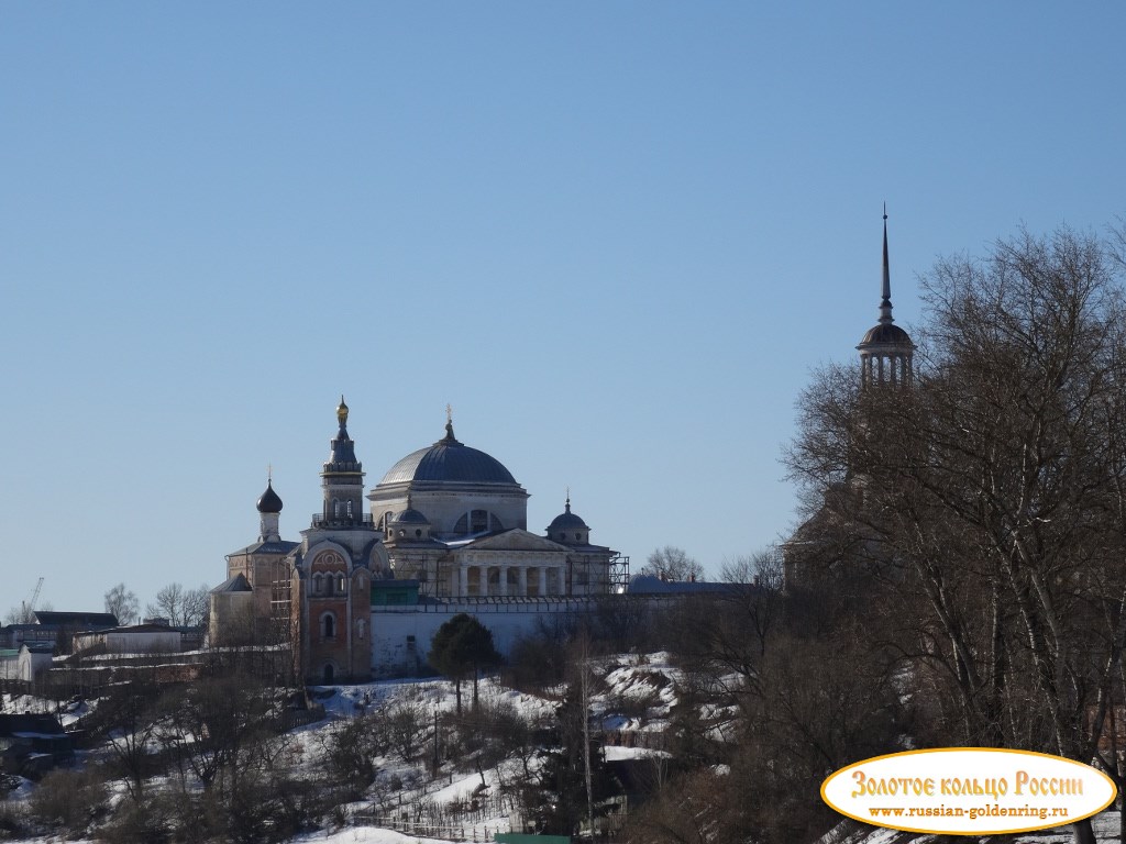 Борисоглебский монастырь. Вид на монастырь с центрального моста