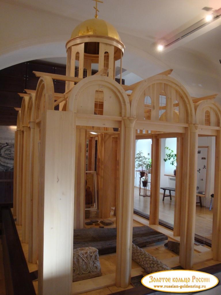 Архиепископские палаты (дворец Олега). Макет древнего храма