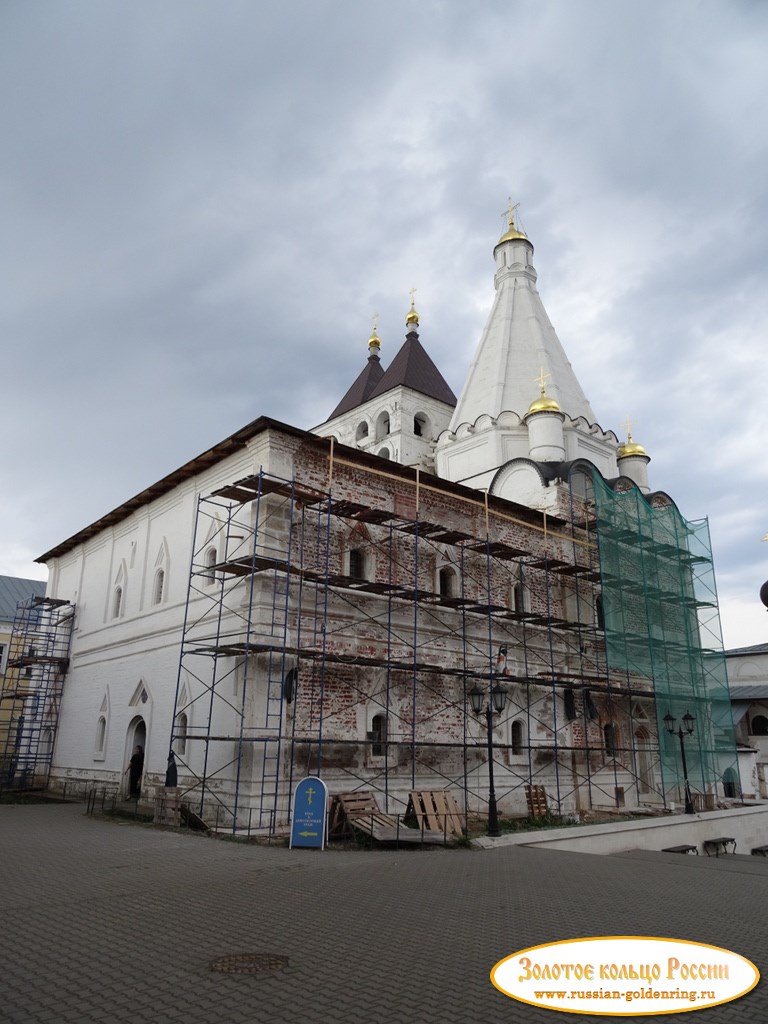 Введенский Владычный женский монастырь. Церковь Георгия Победоносца