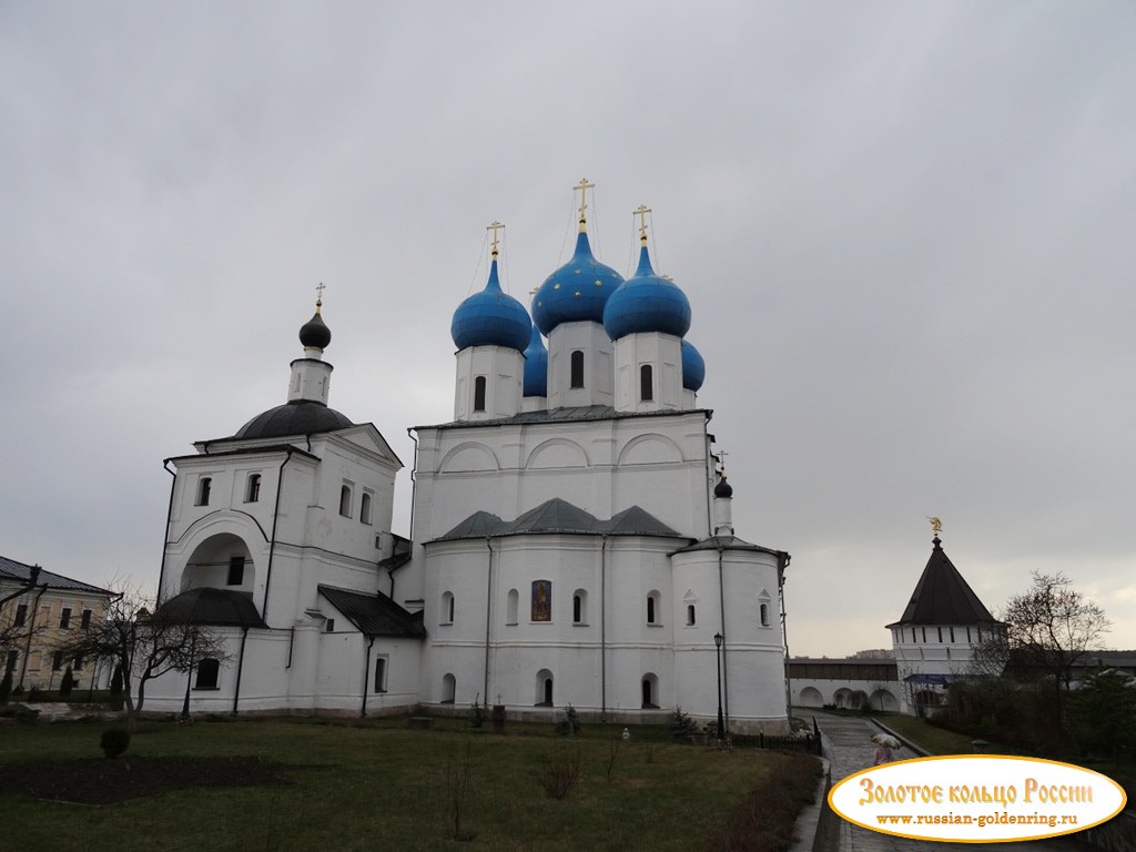 Высоцкий мужской монастырь. Собор и церковь Сергия Радонежского