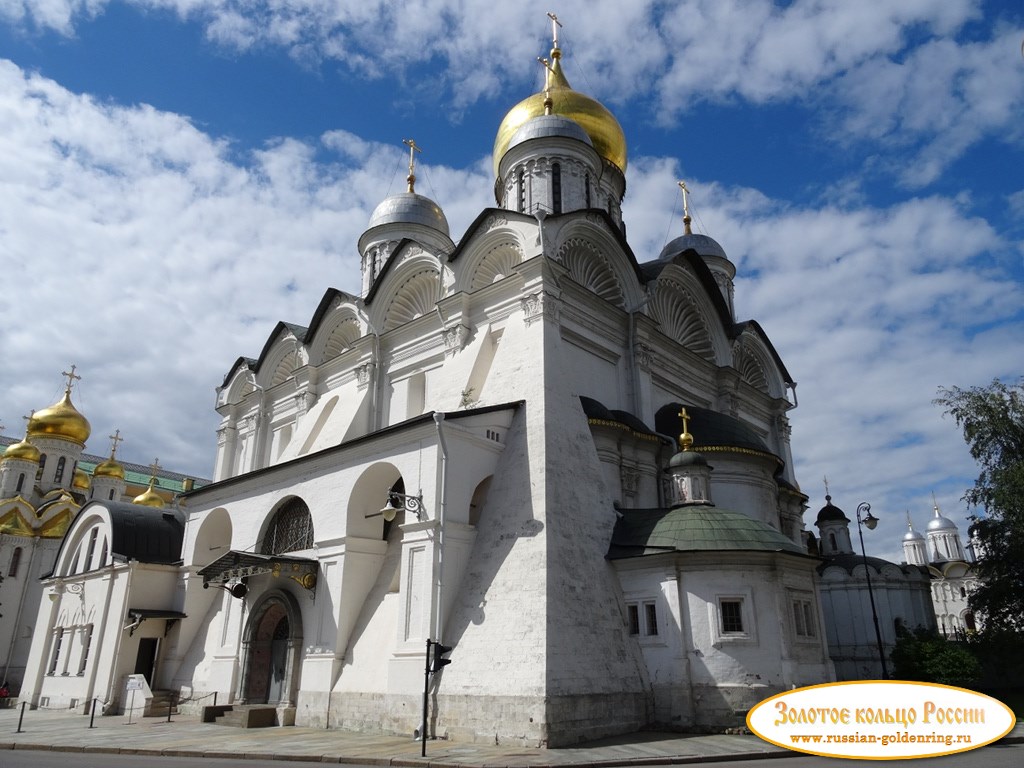 Архангельский собор. Вид со стороны Спасской улицы