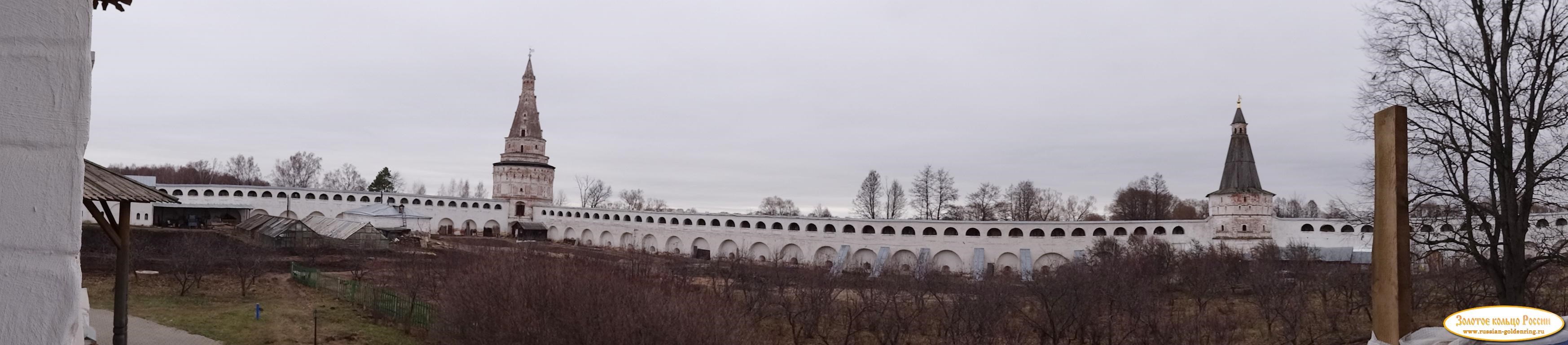 Иосифо-Волоцкий монастырь. Панорама северной части монастыря