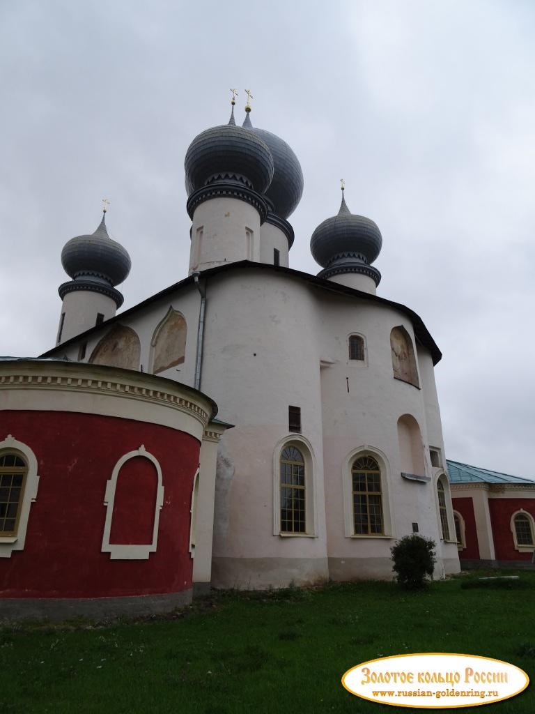 Богородичный Тихвинский Успенский монастырь. Успенский собор