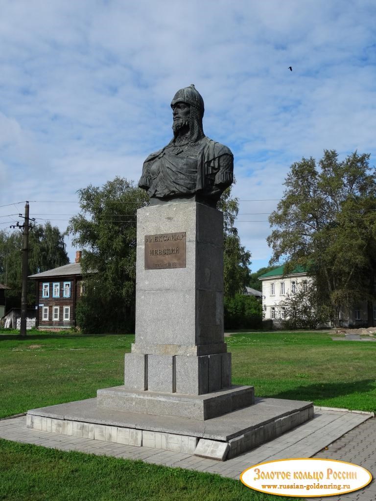 Переславский кремль. Памятник Александру Невскому (2014 год)