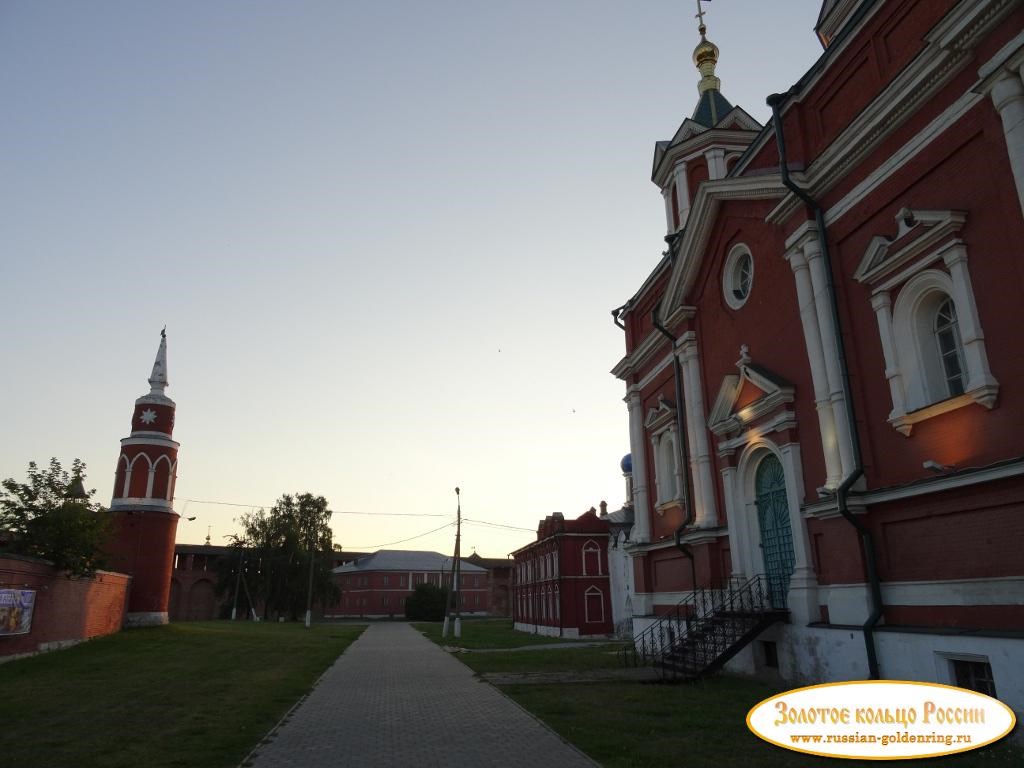 Коломенский Кремль. Брусенский монастырь