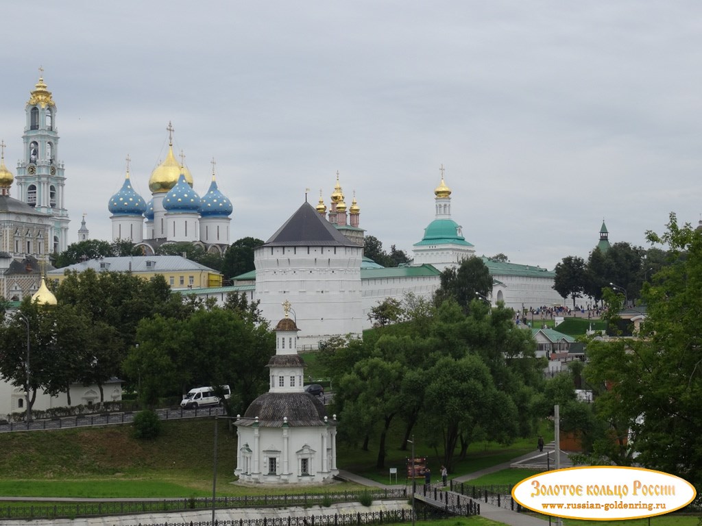 Смотровая площадка. Вид на монастырь