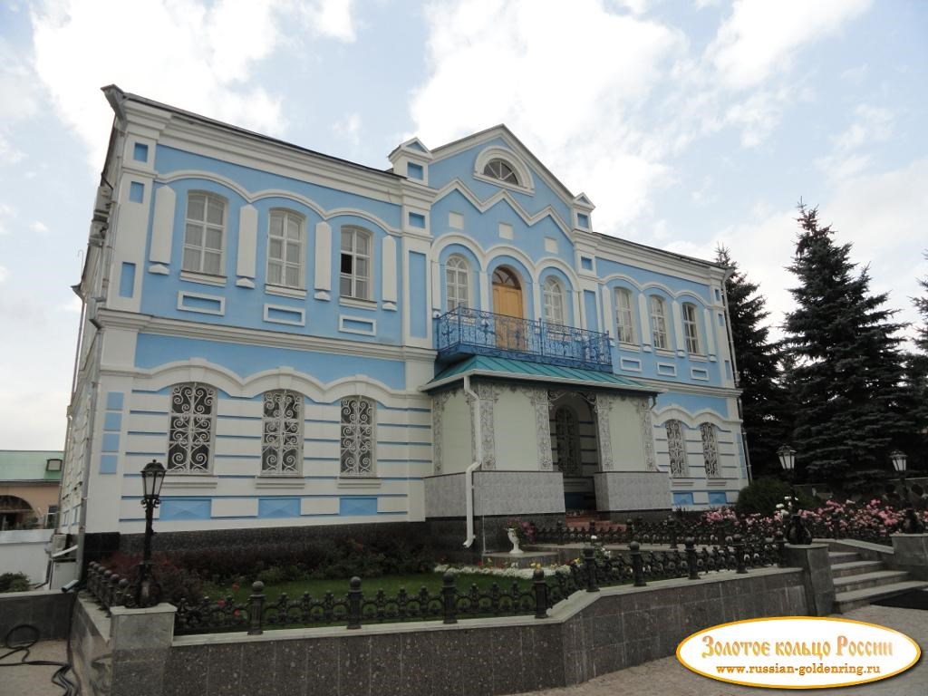 Задонский Рождество-Богородицкий мужской монастырь. Административное здание