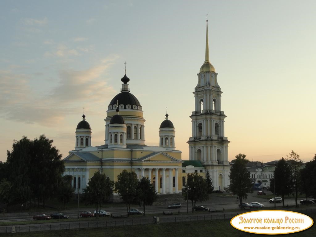 Рыбинский мост. Вид на Преображенский собор