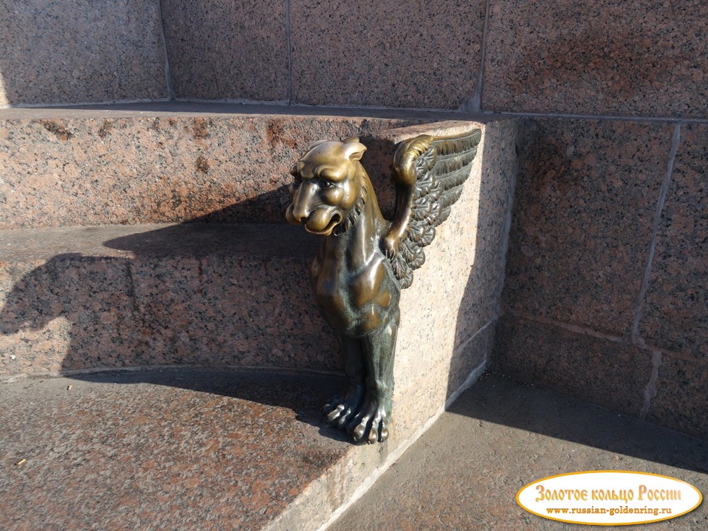 Сфинксы. Крылатый грифон